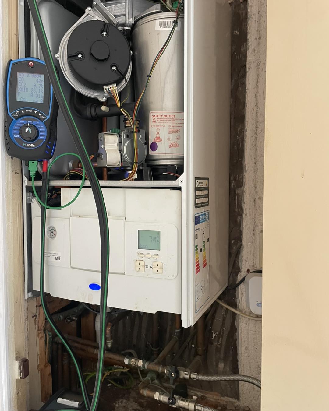 Testing boiler pressure during service